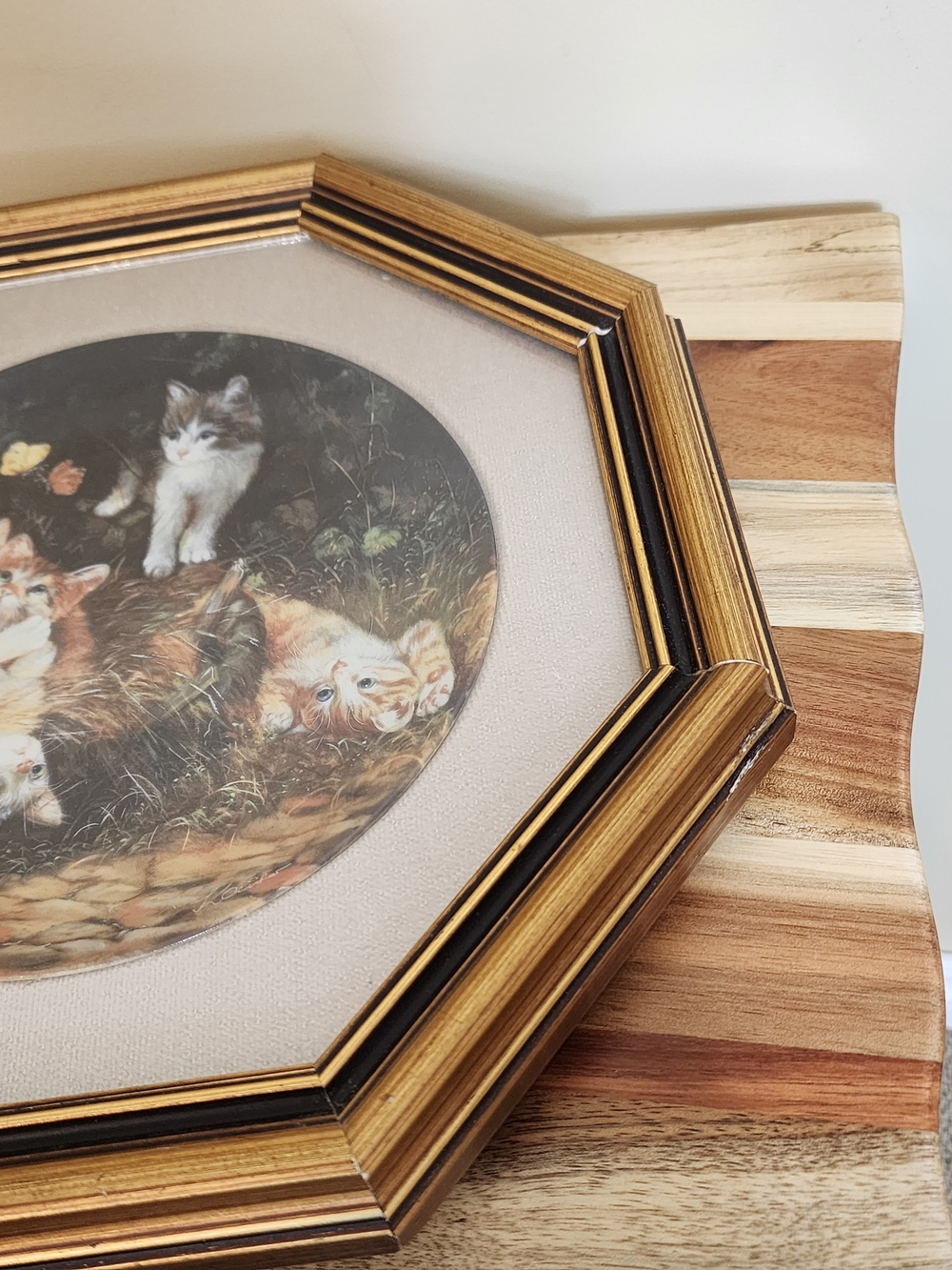 Vintage 1991 Seltmann Weiden Framed Cat Collector Plate Cottagecore Wall Decor - Picture 8 of 11